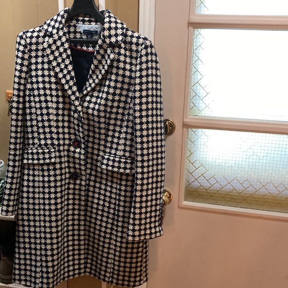 Tommy Hilfiger coat size 10 - Picture 3 of 3